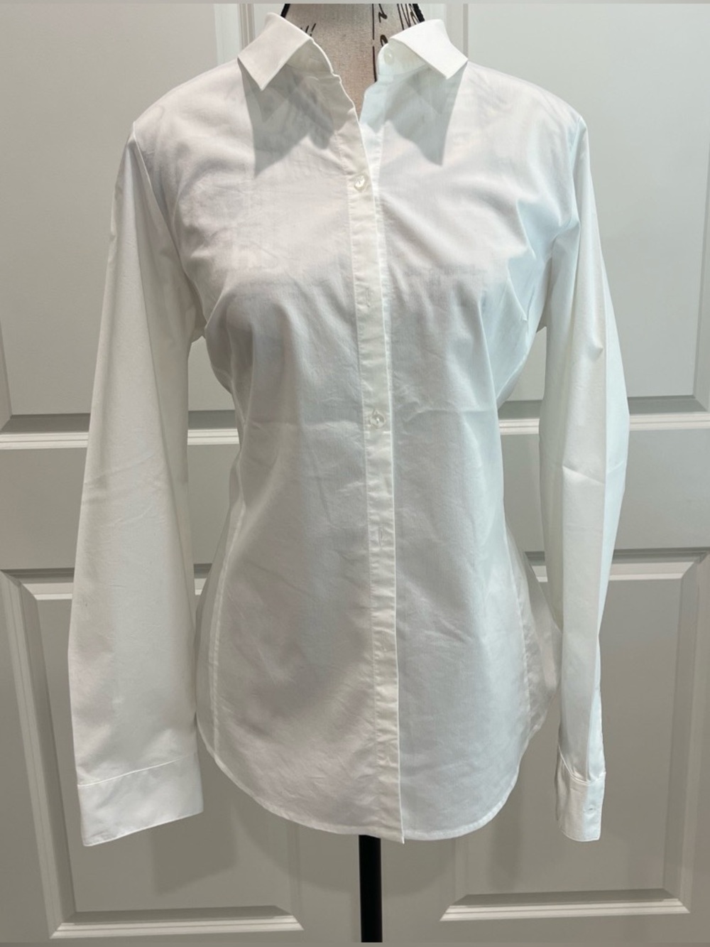 Worthington White Tailored Button-Down Shirt. Size 14